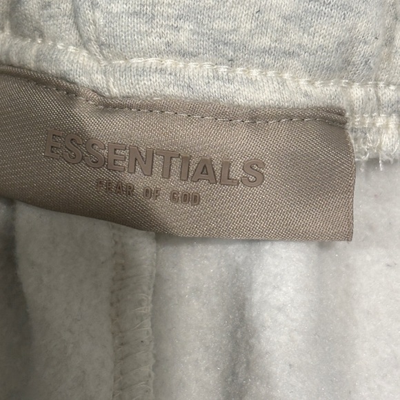 ESSENTIALS FEAR OF GOD CUFFED SWEATPANTS SIZE X- SMALL XS - Picture 2 of 11